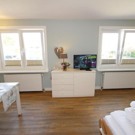 Haus Guenther - Mittelweg 1, App 1 Wenningstedt-Braderup Екстериор снимка